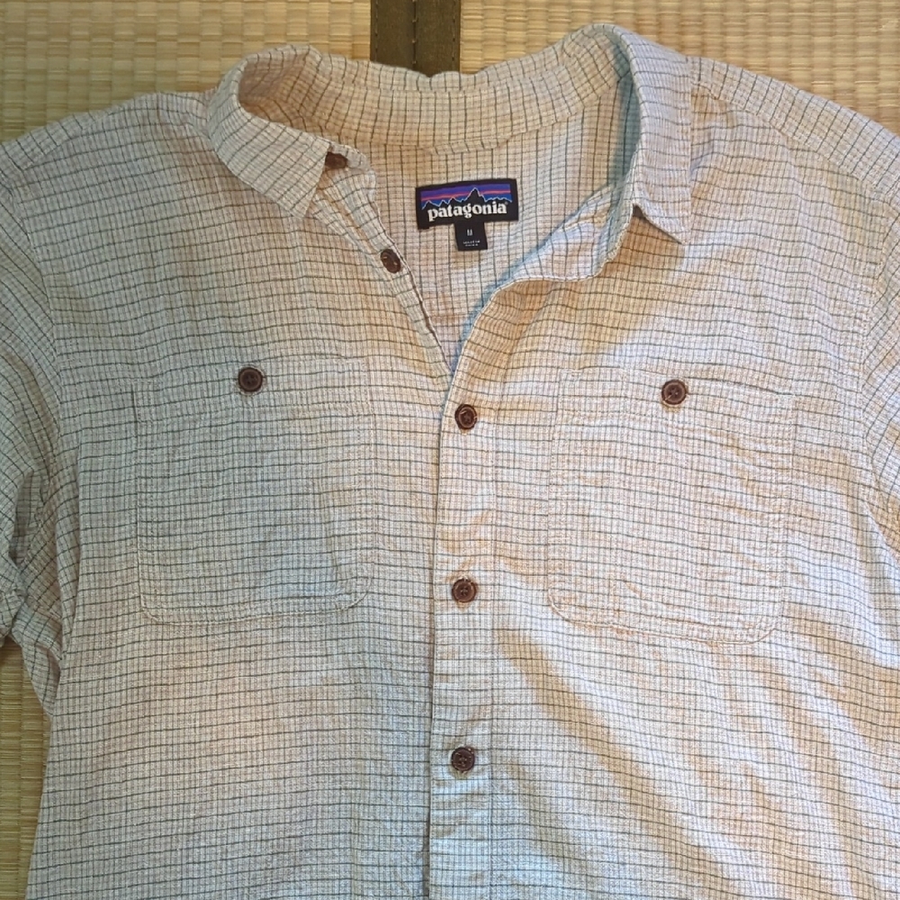 Patagonia Cream Casual Button Down Shirt Soft Cotton
